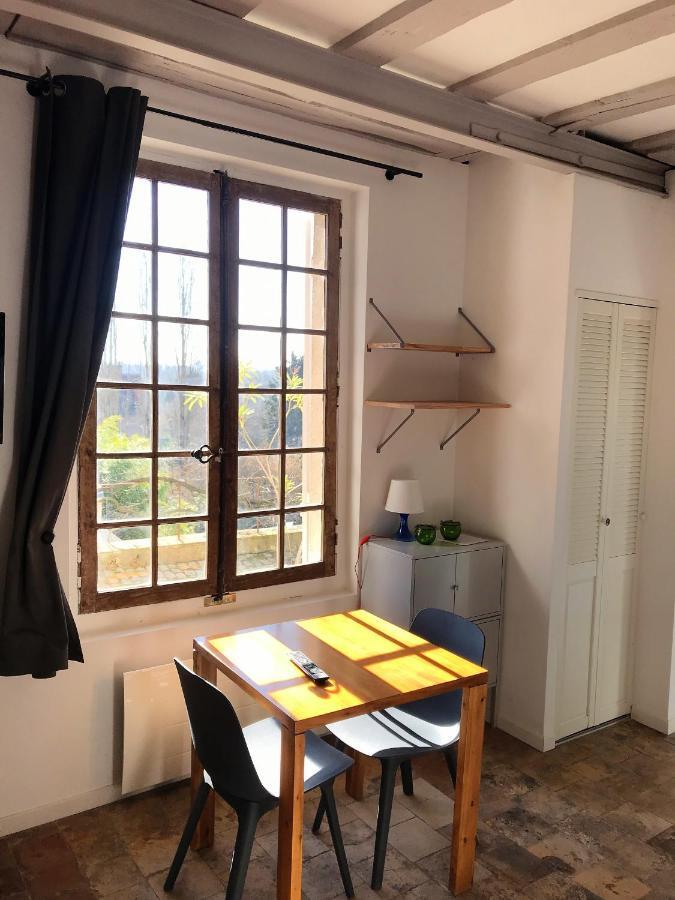 Appartement Spacieux Avec Une Vue Sur Tours Bagian luar foto